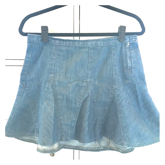 GAP Dresses & Skirts - GAP denim skirt size 2/26